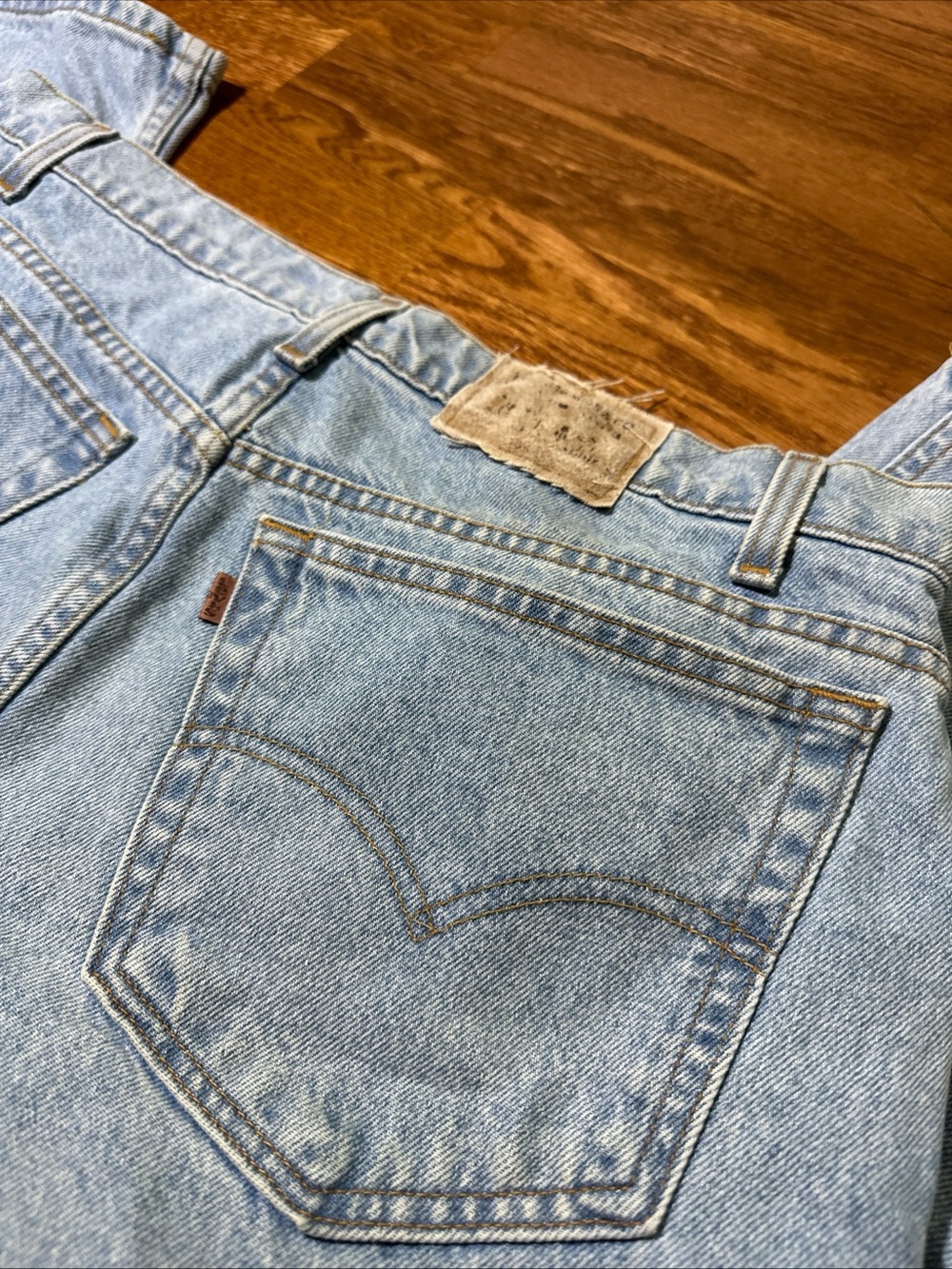 Levi's 545 Signature Blue Jeans Loose Fit 38x30 Denim Faded Tab Orange/Brown